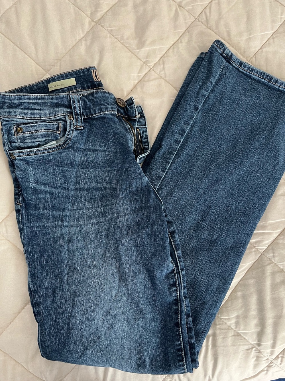 Kut from the kloth Nicole bootcut 12